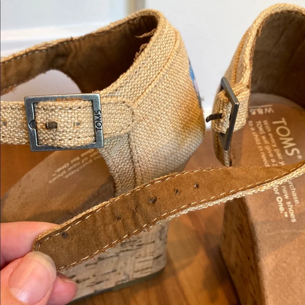 EUC Toms Cork Wedge Strappy Sandals - Picture 6 of 13